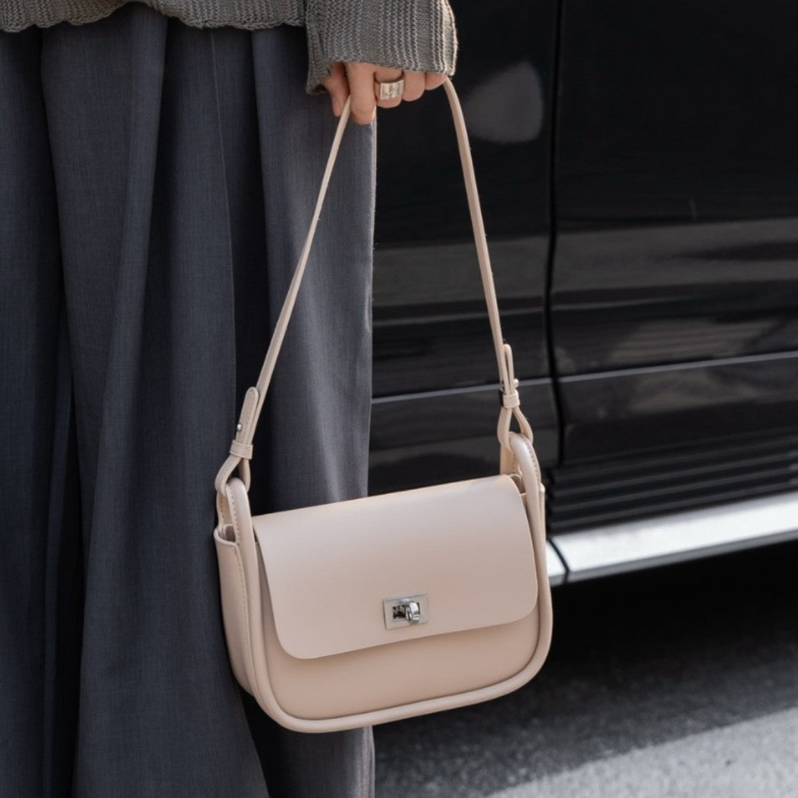 madajo-cowhide-shoulder-crossbody-bag