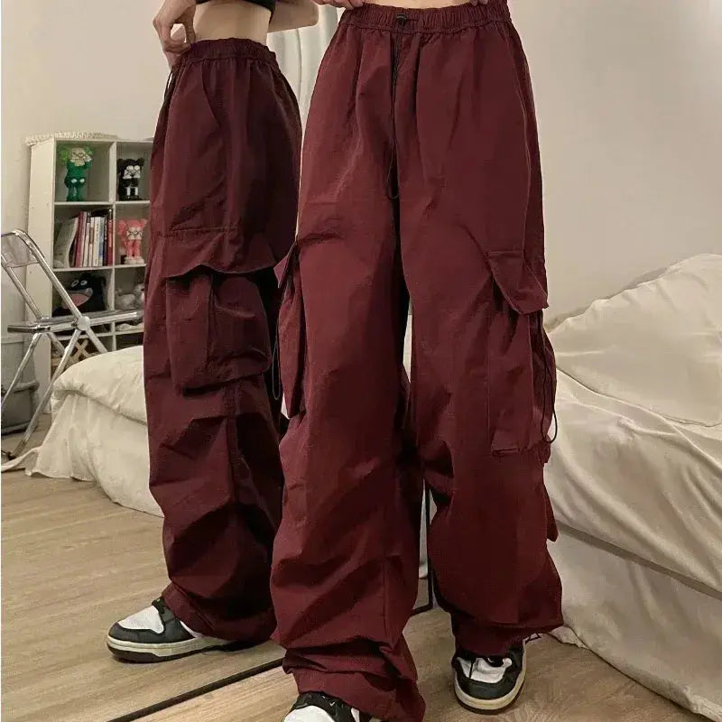 Pantalón Cargo Urbano para Mujer – Diseño Holgado de Cintura Alta con Estilo Streetwear Moderno MaDaJo