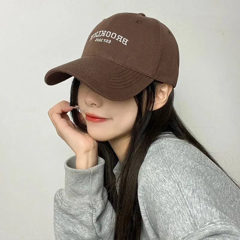 Gorra de Béisbol Unisex con Bordado de Letras Coreanas – Gorra Ajustable Estilo Hip Hop, Streetwear y Deportiva para Hombre y Mujer MaDaJo